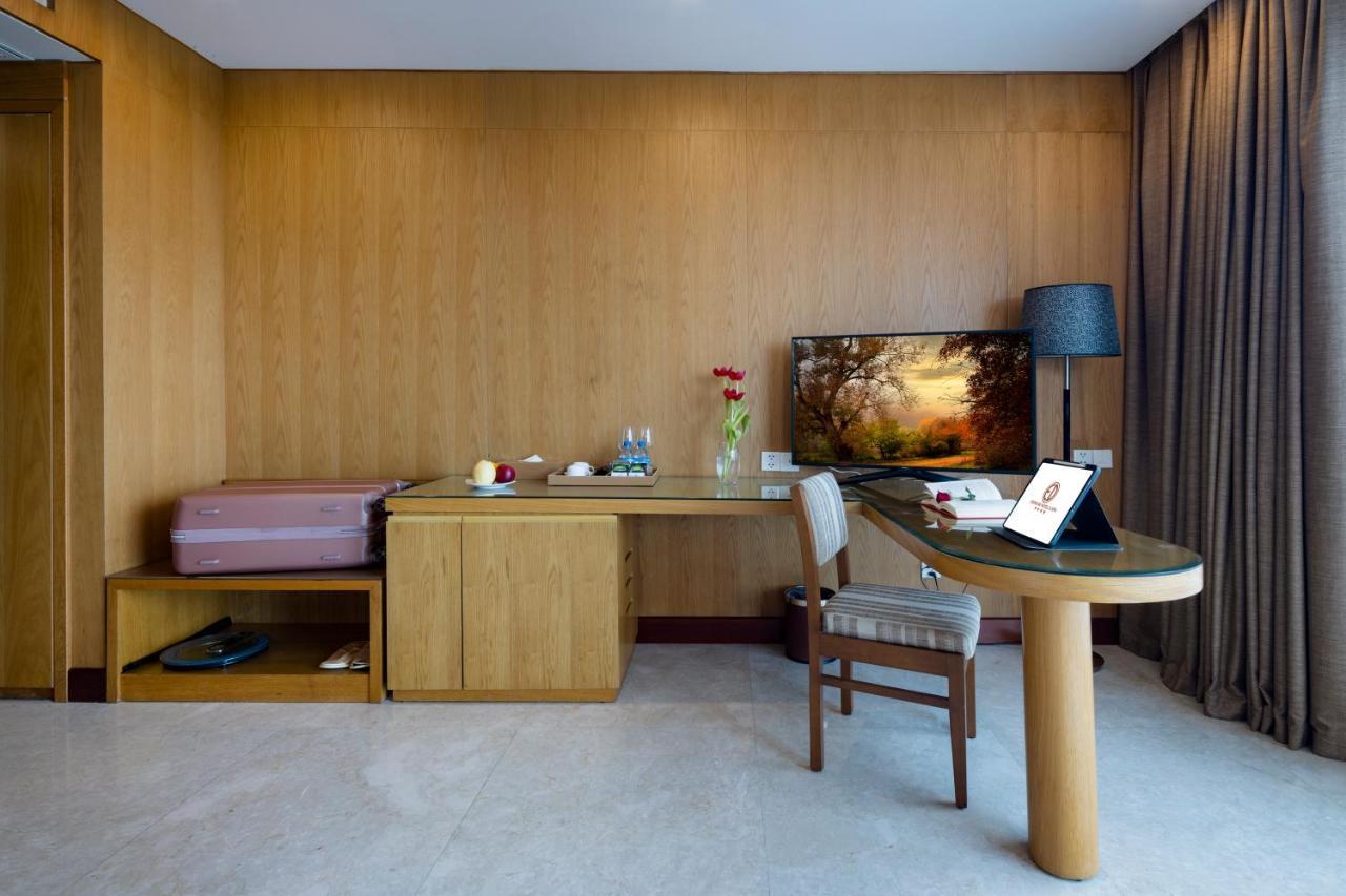 Eden Star Saigon Hotel Ho Şi Min Dış mekan fotoğraf