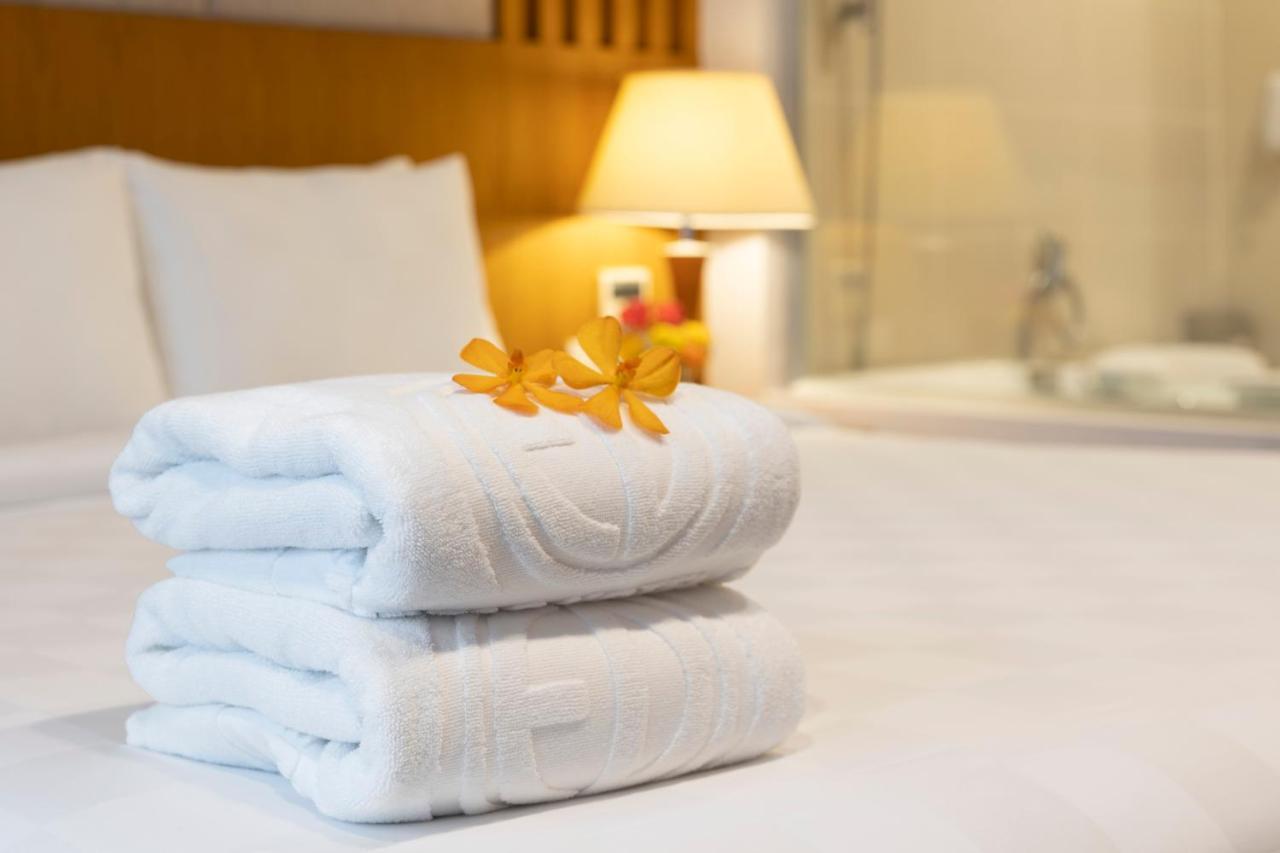 Eden Star Saigon Hotel Ho Şi Min Dış mekan fotoğraf